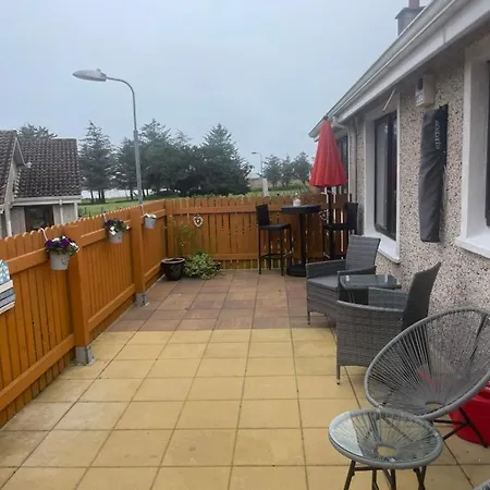 Harmony House Enclosed Near And Holiday home *
