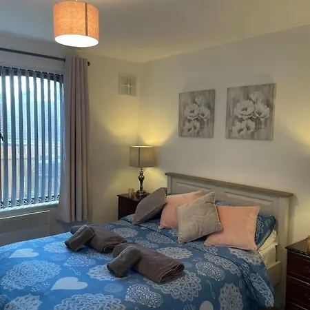 Harmony House Enclosed Near And Semesterbostad Tramore