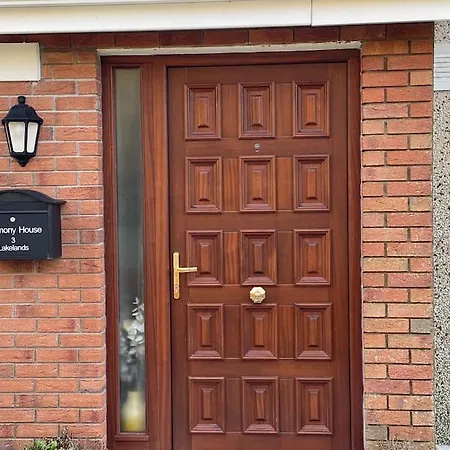 Harmony House Enclosed Near And Semesterbostad Tramore