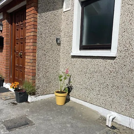 Harmony House Enclosed Near And Holiday home