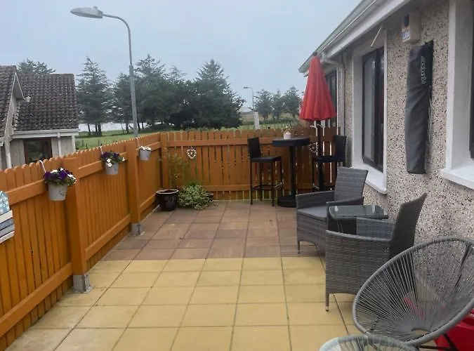 Harmony House Enclosed Near And 펜션 *