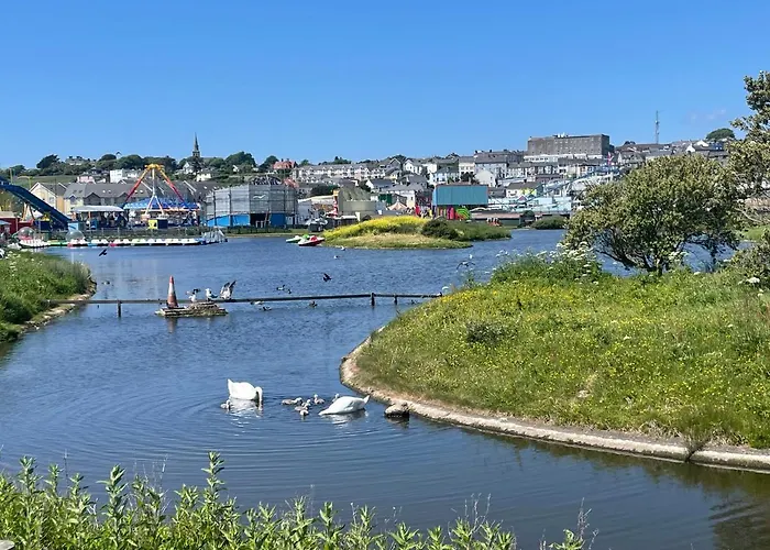 Harmony House Enclosed Near And 트라모어