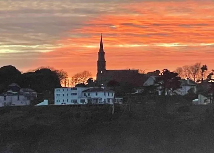 Harmony House Enclosed Near And 펜션