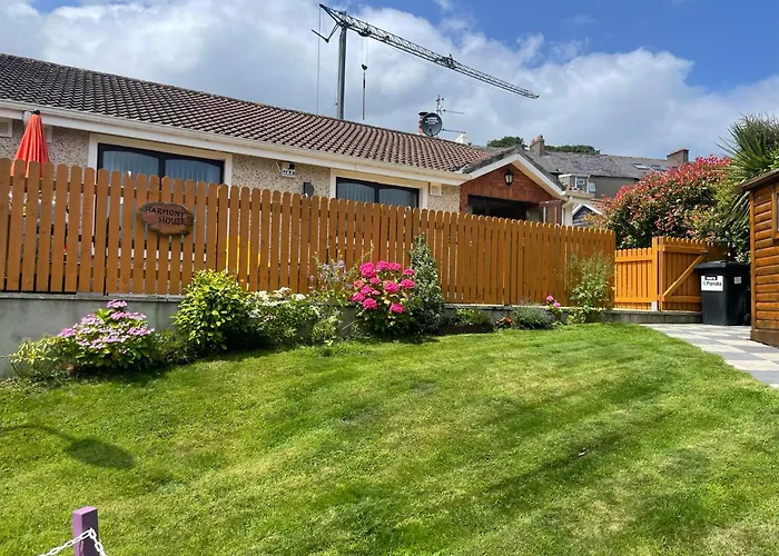 Harmony House Enclosed Near And 펜션