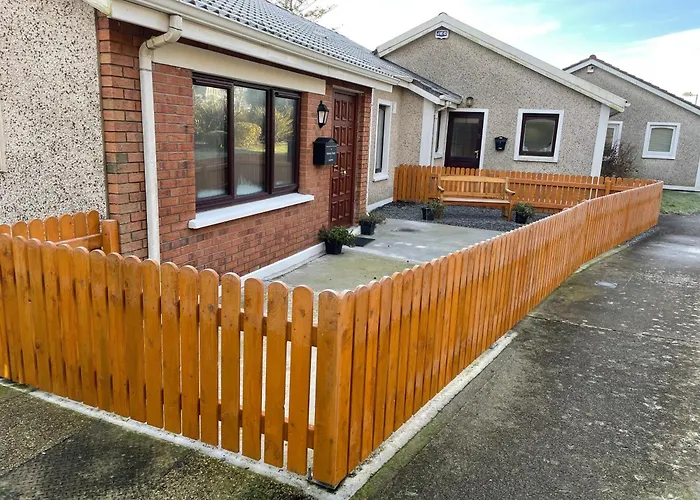 Harmony House Enclosed Near And 펜션